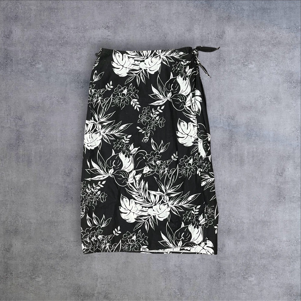 Black & White Tropical Maxi Skirt